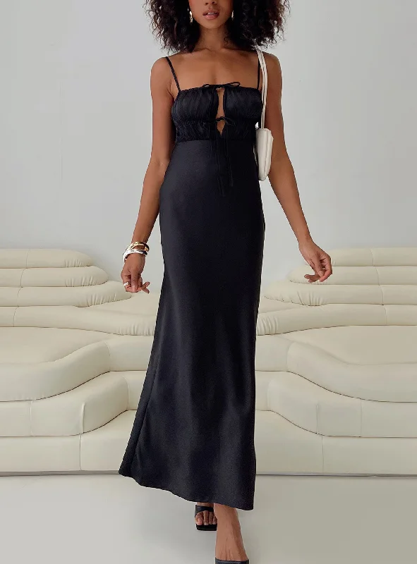 Jaquelin Maxi Dress Black Elegant Maxi Dress with Drapes