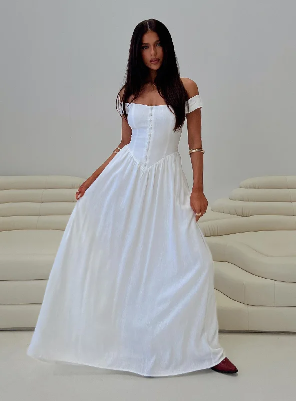 Romantic Maxi Dress White Elegant Maxi Dress with Ruffles