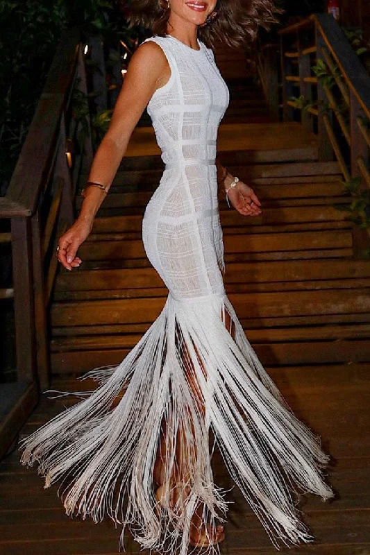 Swingy Fringe Round Neck Sheer Tulle Bandage Sleeveless Maxi Dress - White Classic V-Neck Maxi Dress