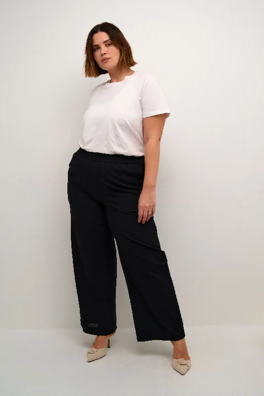 Kaffe Curve Paula Pants in Black Classic Cropped Pants