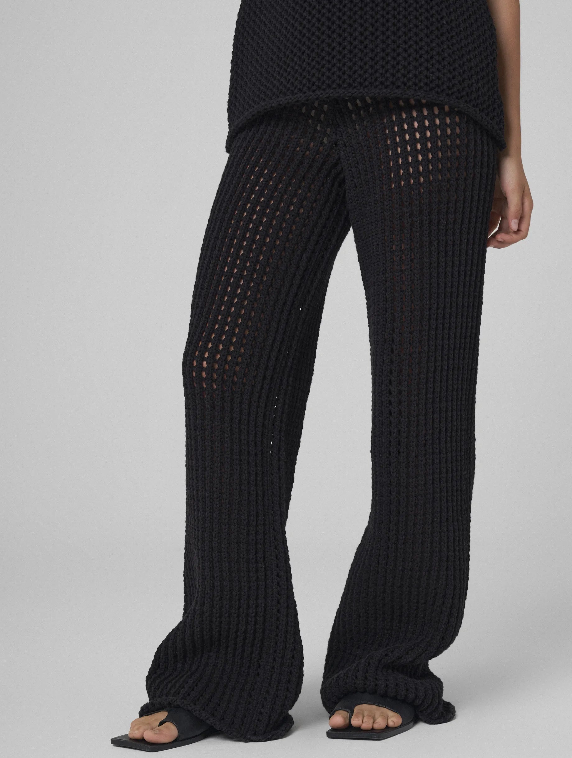 MARYAM Open-knit pants black Classic Chino Pants