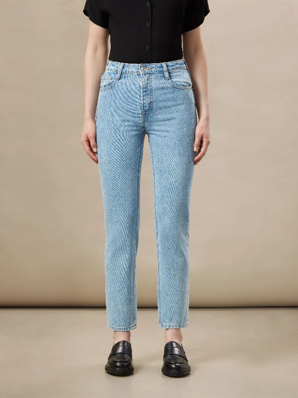 The Stevie Tapered Jean in Light Wash Elegant Tapered Leg Denim