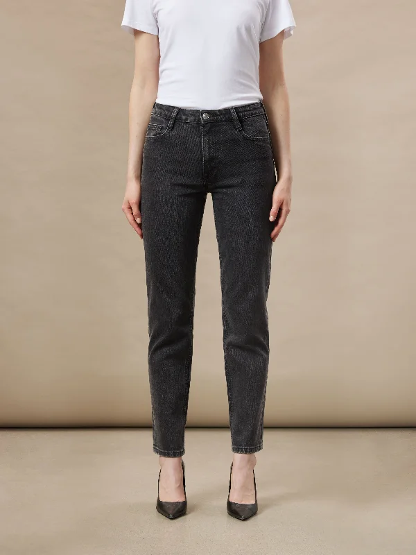 The Cyndi Straight Jean in Washed Black Stylish Stone-Wash Denim Jeans