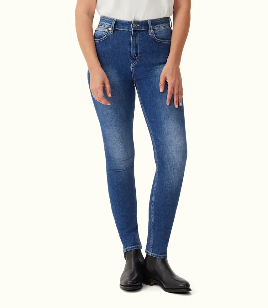 R.M.Williams - Albury Jean - Indigo Wash Trendy Plus Size Jeans