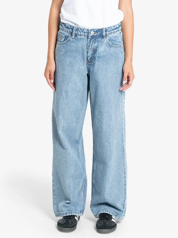 Billie Low Jean - Vintage Timeworn Blue Stylish High-Waisted Denim