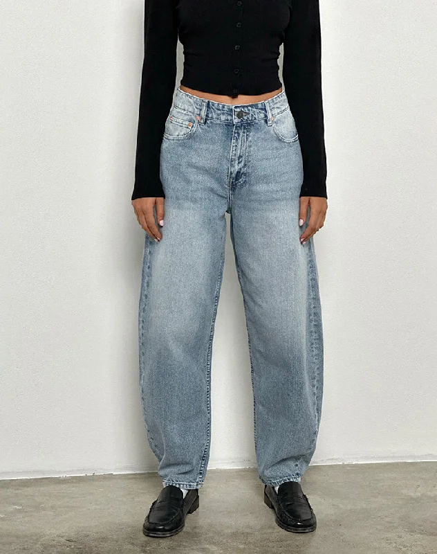 High Rise Barrel Jean in Bleu Fashionable Button-Front Jeans